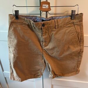 Tommy Khaki Shorts!